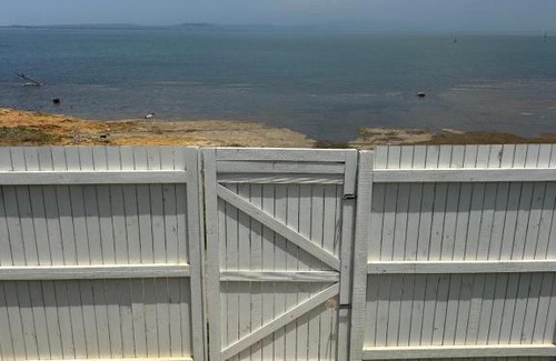 Lake Heights House | Dreamy Lake Retreat & Sunsets