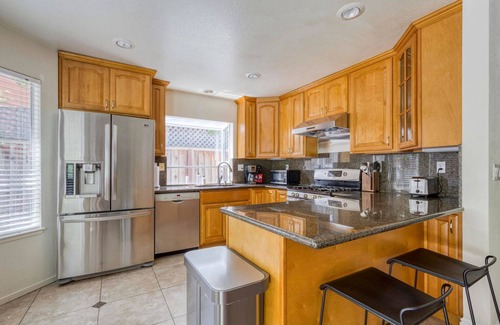 Cambrian House | Dreamy San Jose 3BR w/Backyard, near Houge Park & Hikes, by Blueground