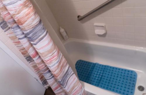 Sherwood Park Apartment | Dreamy Stay near Bridgestreet