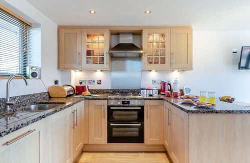 West Bay House | Driftwood - West Bay