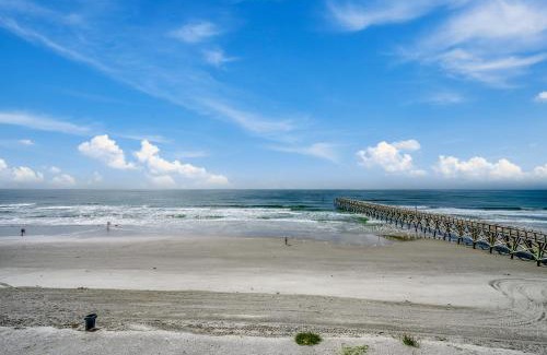 North Myrtle Beach House | Drifty Daze Oceanfront Suite w Pool