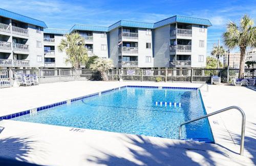 North Myrtle Beach House | Drifty Daze Oceanfront Suite w Pool