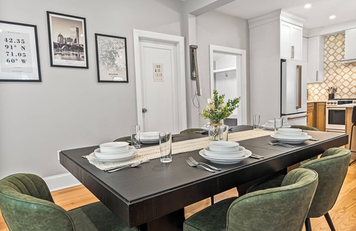 Winter Hill House | Driveway parking-10 min to Boston-close to train station-kids playroom