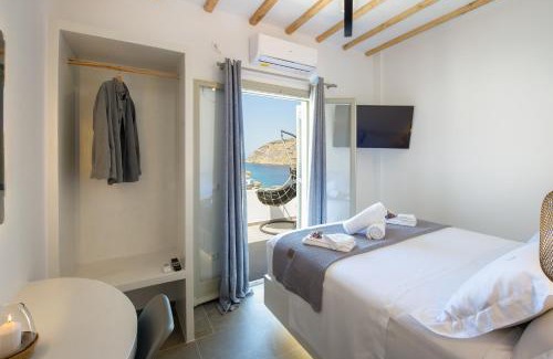 Herronisos Apartment | Droufakos’ home, Lux seafront apartment w. View