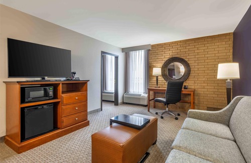Morrow Hotel | Drury Inn & Suites Atlanta Morrow