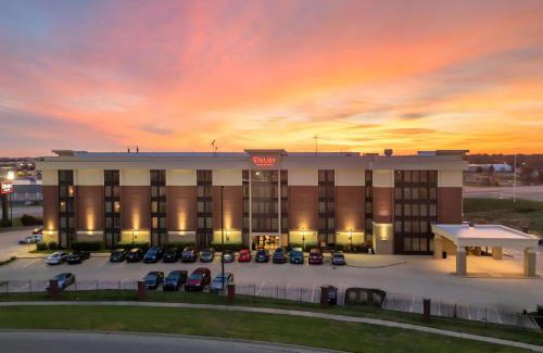 Champaign Hotel | Drury Inn & Suites Champaign