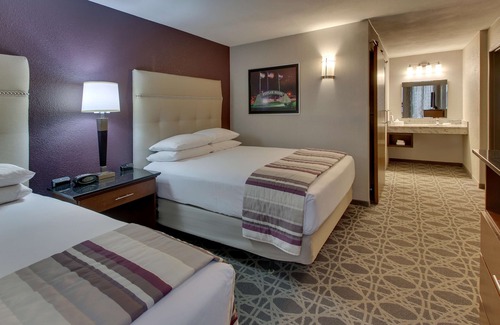 Poplar Bluff Hotel | Drury Inn & Suites Poplar Bluff