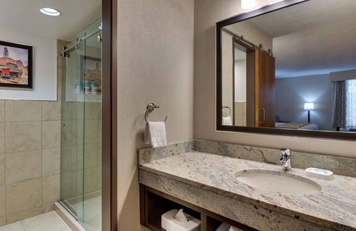 Poplar Bluff Hotel | Drury Inn & Suites Poplar Bluff