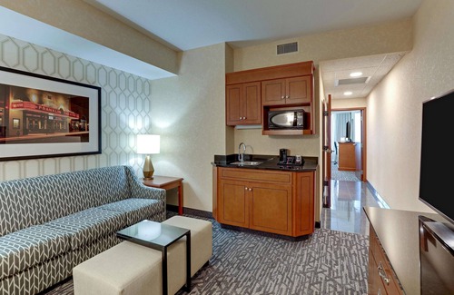 Franklin Hotel | Drury Plaza Hotel Nashville Franklin