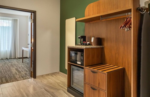 Pigeon Forge Hotel | Drury Plaza Hotel Pigeon Forge