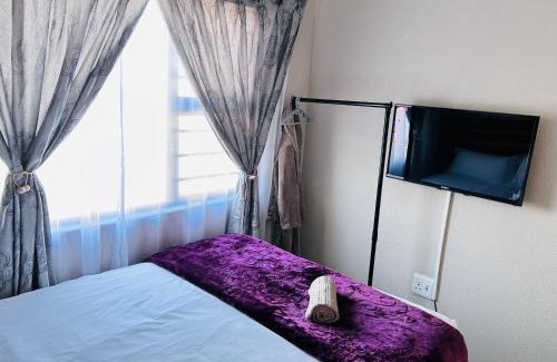 Soshanguve House | Dubai guest house