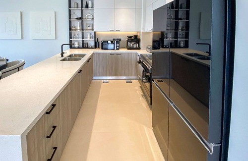 Dubai Villa | Dubai Hills Luxury Villa Complete With car & Driver