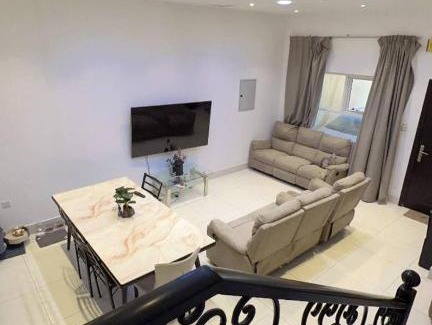 Al Satwa House | Dubai master bedroom with all amenities