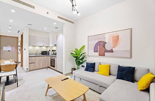 Nad Al Sheba Apartment | Dubai Modern 1BR w/Balcony, Pool, Gym, Parking & Fast WiFi