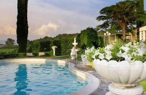 Castiglione della Pescaia House | Duchess Farmhouse. Entire private house in Castle