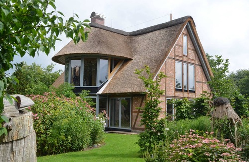 Grebin Apartment | Duck's Nest - Thatched Aspen House