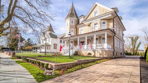 Cape May House | Duke Of Windsor
