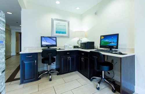 Potomac Falls Hotel | Dulles Suites Extended Stay