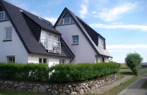 Rantum Apartment | Dune view, 60sqm, for up to 2 people - house on the Wadden Sea