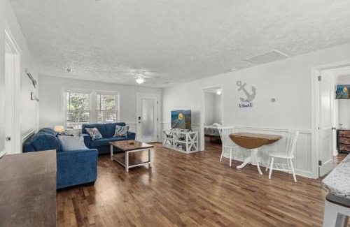 Windy Hill House | Dunecrest Cottage - Beach Nearby