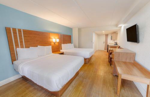 Savannah Beach Hotel | Dunes Inn & Suites - Tybee Island