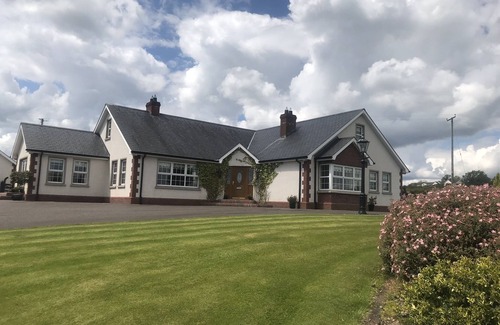Dungannon House | Dungannon 2 Bed Bungalow - Sleeps 5 - Pet Friendly
