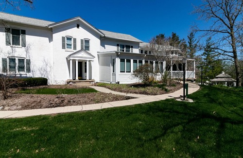 Valparaiso Apartment | Dunnotar Suite in Aberdeen