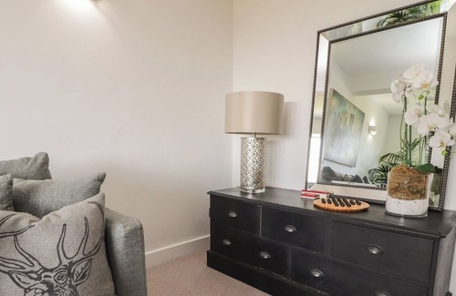 Billington Cottage | DUNSTER COTTAGE, family friendly, with a garden in Whalley