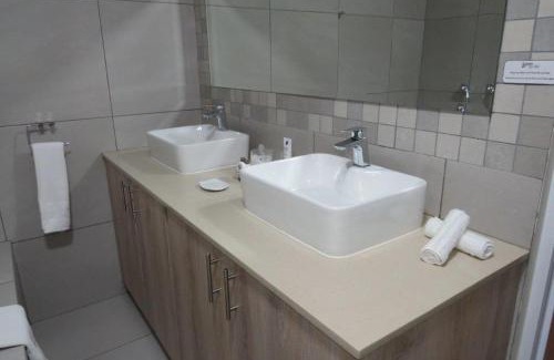 Greater Johannesburg Metropolitan Area House | Dunton Guest House