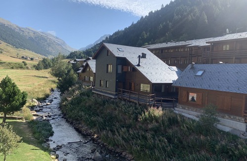 Soldeu Apartment | Duplex Riu Vall D'inclès Parking Wifi Sèche Linge