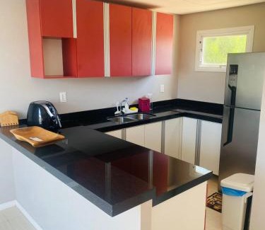 Canoa Quebrada Apartment | Duplex vista mar acomoda até 12 pessoas com piscina e estacionamento privativo