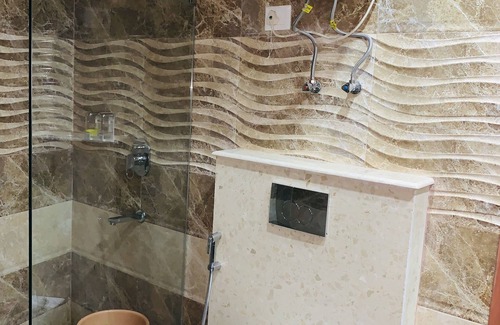 Chhota Shimla Hotel | Dusk N Dawn