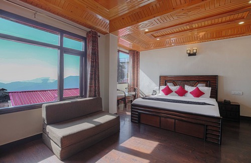 Chhota Shimla Hotel | Dusk N Dawn