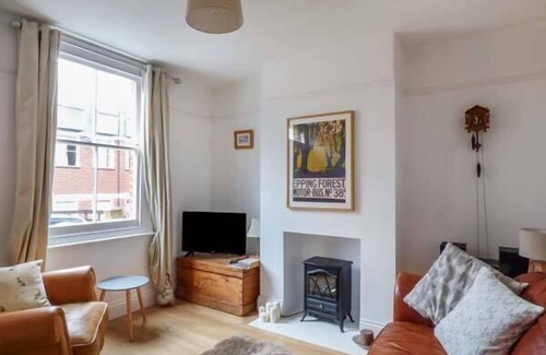 Colchester Cottage | Dutch Cottage