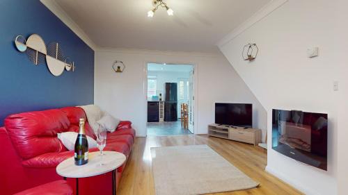 Duxford House | Duxford Deluxe