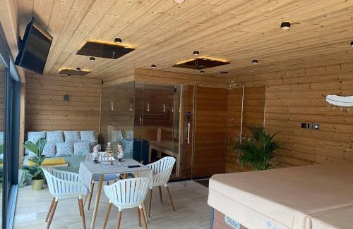 Siofok Aranypart Apartment | DV Premium Apartments