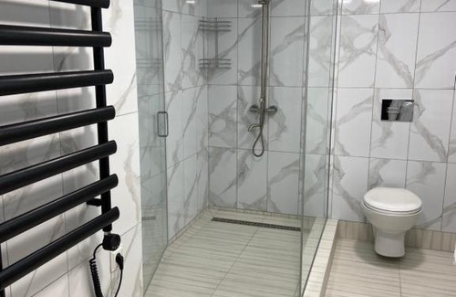 Petrovskoye Apartment | Двухуровневые апартаменты на Озерянской