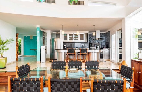 Playacar Beach House | Dynamic Chef Incl. | On Ocean | Pool | Large Terrace | Free Airport Transfer & Daily Maid!