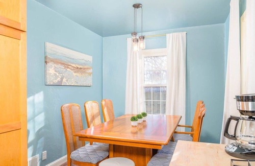 Menasha House | Eᴅɢᴇᴡᴀᴛᴇʀ Oᴀsɪs - Sleeps 8