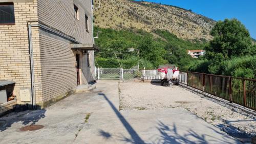 Igalo Apartment | E&E Apartments Paradise Valley