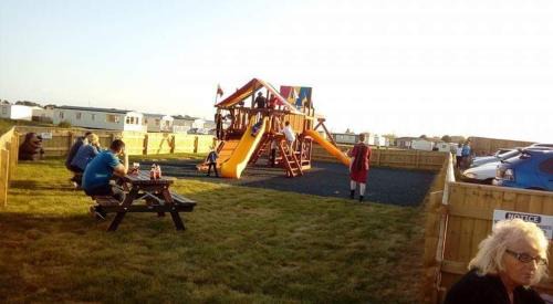 Ingoldmells Resort | E12 jeans caravan The Chase