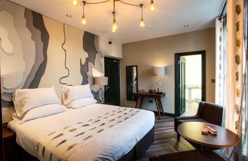 Stubbins Hotel | Eagle and Child, Ramsbottom