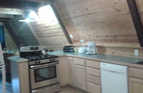 Chemult Hotel | Eagle Crater Lake Inn