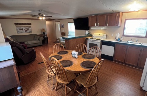 Sondheimer House | Eagle Lake Escape - lakefront - private lot