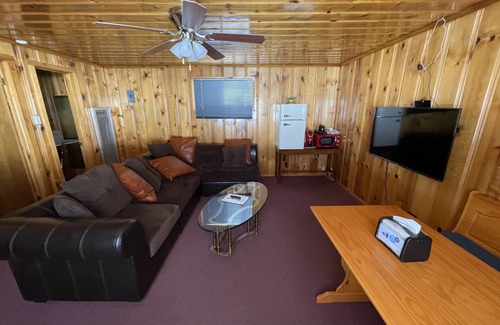 Eagle Nest Hotel | Eagle Nest Fly Shack and Lodge
