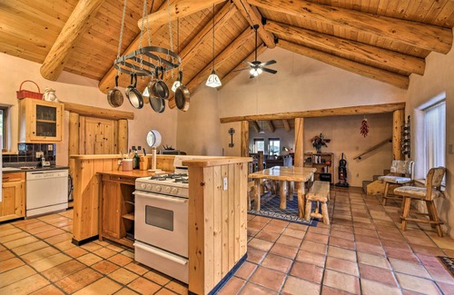 Cimarron House | Eagle Nest Home w/Hot Tub & Views - 5 Min to Lake