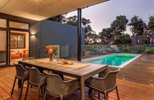 Eagle Bay House | Eagle Rise Plus Studio