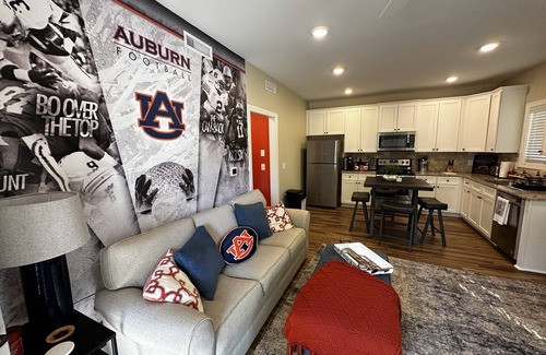 Auburn Condo | Eagle's Nest Auburn Condo right by Auburn Campus!