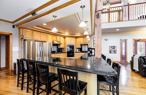 Galena House | Eagle's Nest - Make Summer Memories @ Galena's Premier 8 BR Home - Hot Tub