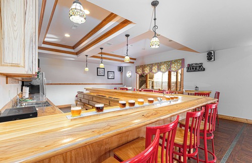 Galena House | Eagle's Nest - Make Summer Memories @ Galena's Premier 8 BR Home - Hot Tub